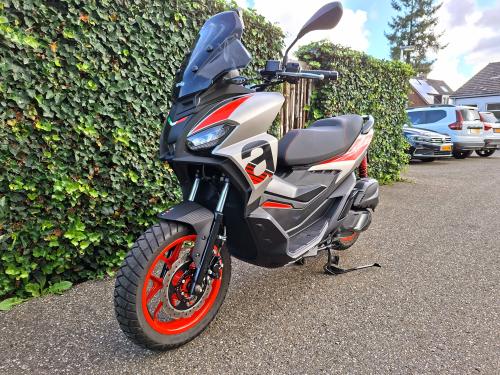 APRILIA SR GT 200 (2025) foto 16