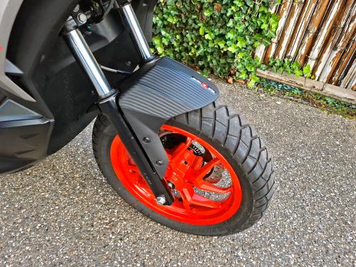 APRILIA SR GT 200 (2025) foto 18
