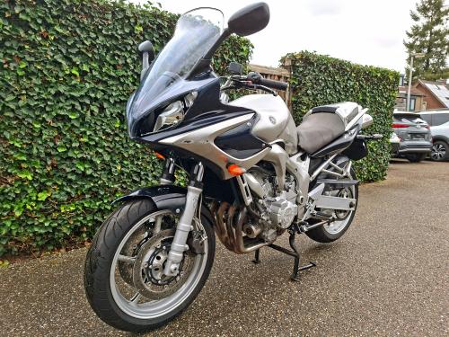 Yamaha FZ6 Fazer 600 (2004) foto 12