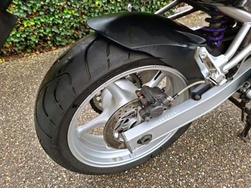 Yamaha FZ6 Fazer 600 (2004) foto 9