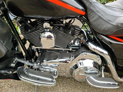 Harley-Davidson Electra Glide CVO (2007) foto 18